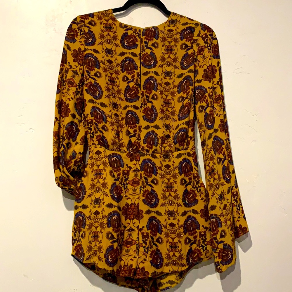 Floral bell sleeve romper